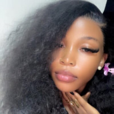 Profile picture of Joyce