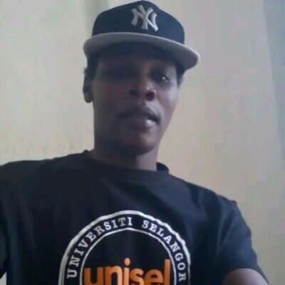 Profile picture of Anas