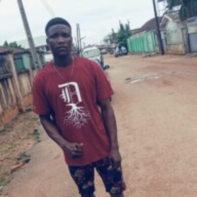 Profile picture of Ola moni